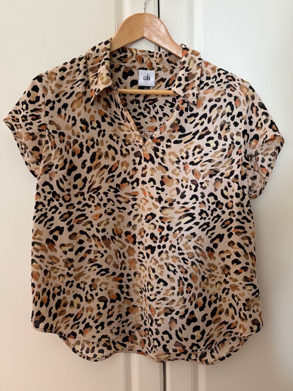 🩷 CAbi Lynx Top - Any 3 🩷CAbi tops for $45!!! - Picture 4 of 7